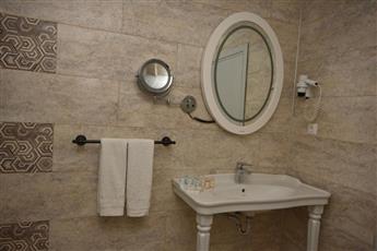 Aurasia Beach Hotel