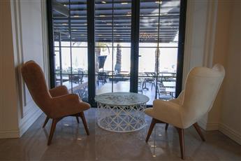 Aurasia Beach Hotel