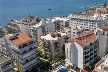 Aurasia Deluxe Hotel 3*