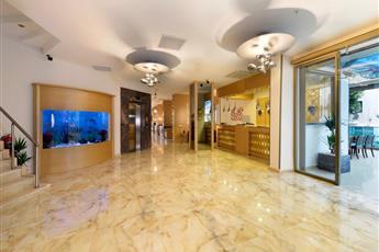 Aurasia Design Hotel 3*