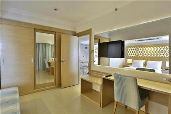 Aurasia Design Hotel 3*