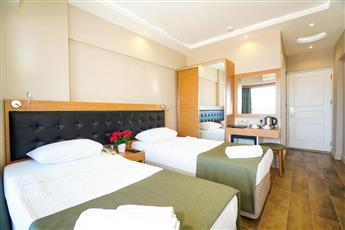 Aurasia Sea Side Hotel 3*