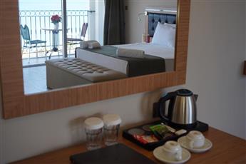 Aurasia Sea Side Hotel 3*