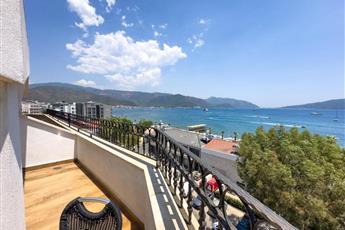 Aurasia Sea Side Hotel 3*