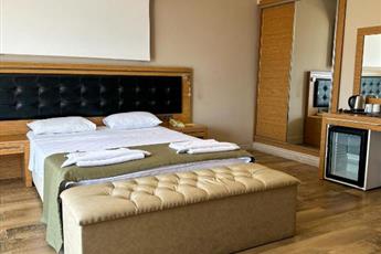 Aurasia Sea Side Hotel 3*
