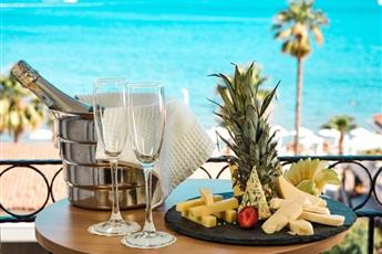 Aurasia Sea Side Hotel 3*