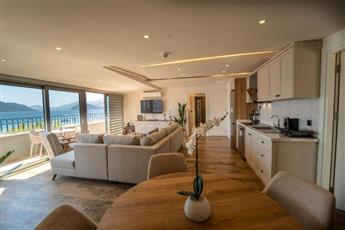 Aurasia Sea Side Hotel 3*