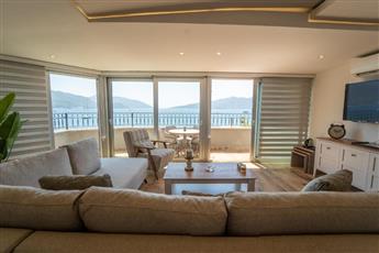 Aurasia Sea Side Hotel 3*