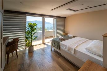 Aurasia Sea Side Hotel 3*