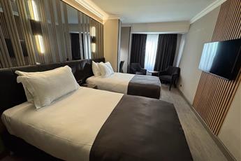 Aven Hotel 4*