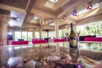 Avenue Deluxe ApartHotel 3*