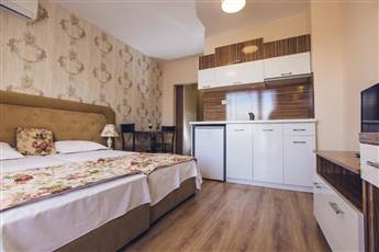 Avenue Deluxe ApartHotel 3*