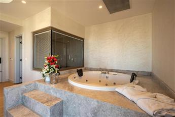 Awen Lara Hotel