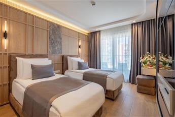 Awen Lara Hotel