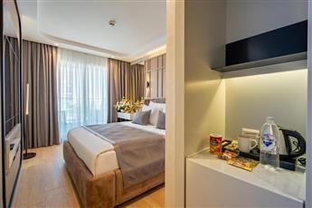 Awen Lara Hotel