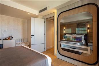 Awen Lara Hotel