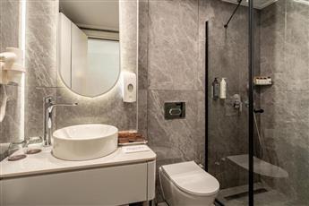 Awen Lara Hotel