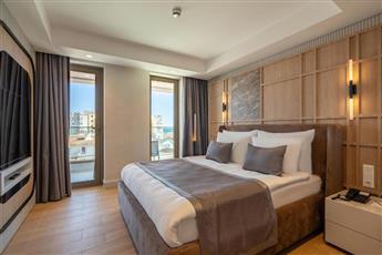 Awen Lara Hotel
