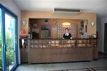 Aymes Hotel