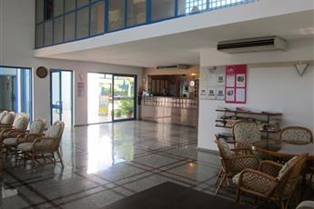 Aymes Hotel