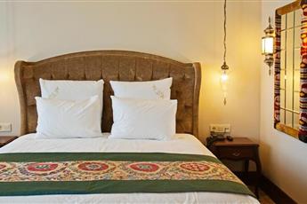 Azade Premier Hotel 4*