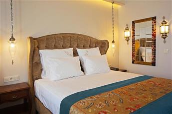 Azade Premier Hotel 4*