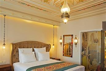 Azade Premier Hotel 4*