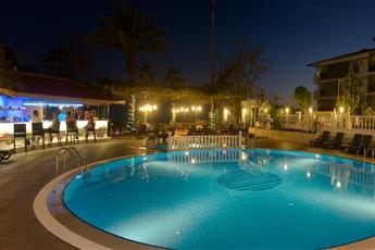 Azak Hotel 3*