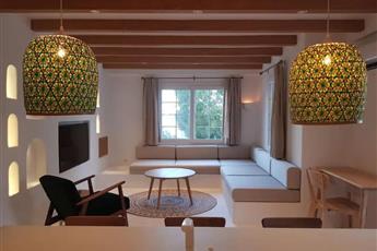 Azka Hotel