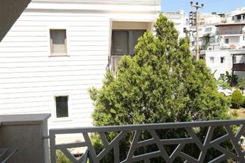 Azka Hotel