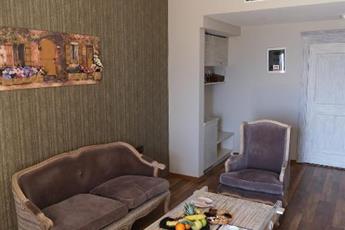Azka Hotel