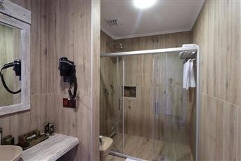 Azka Hotel