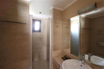 Azka Hotel