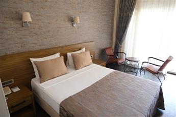 Azka Hotel