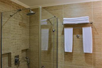 Azka Hotel