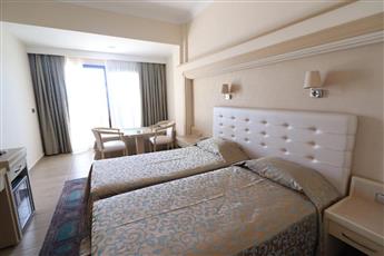 Azka Hotel
