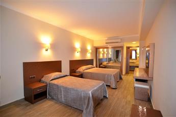 Azka Hotel