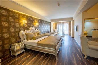 Azka Hotel