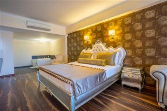 Azka Hotel