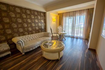 Azka Hotel