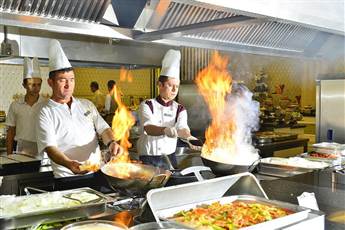 Azura Deluxe Resort & Spa 5*