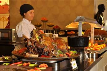 Azura Deluxe Resort & Spa 5*