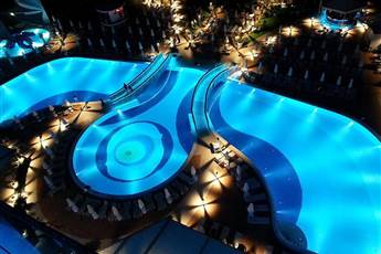 Azura Deluxe Resort & Spa 5*