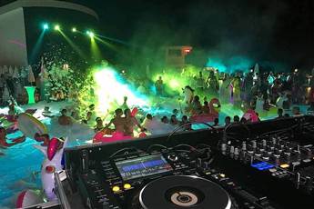 Azura Deluxe Resort & Spa 5*