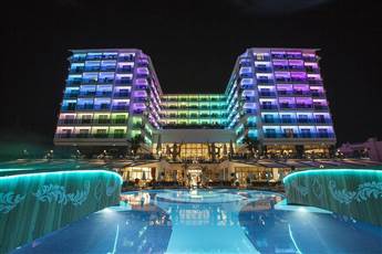 Azura Deluxe Resort & Spa 5*