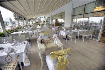 Azura Deluxe Resort & Spa