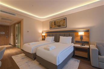 Azura World Hotel 5*
