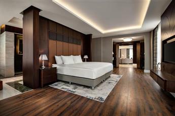 Azura World Hotel