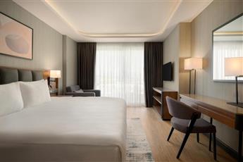 Azura World Hotel