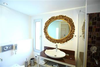 Babana Hotel